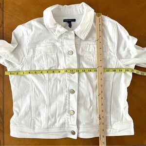 Isaac Mizrahi Live White Denim Button Front Jean Jacket Womens Size 10 Pockets
